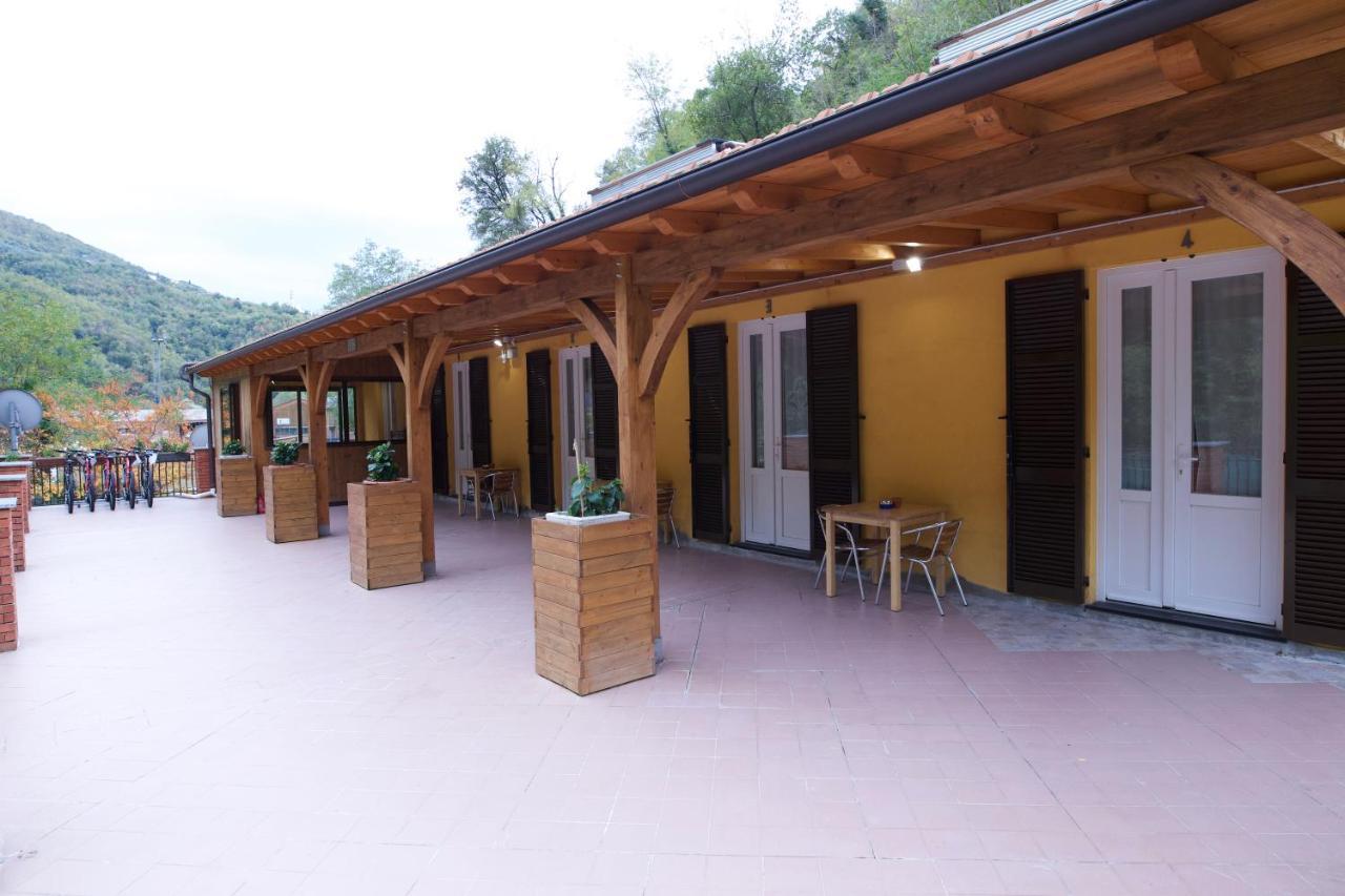 Hotel Loggia Piani Nuovi à Carasco Extérieur photo