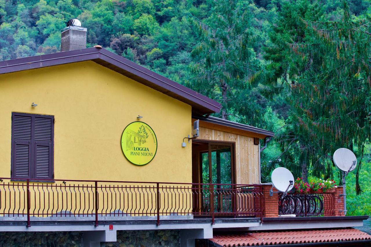 Hotel Loggia Piani Nuovi à Carasco Extérieur photo